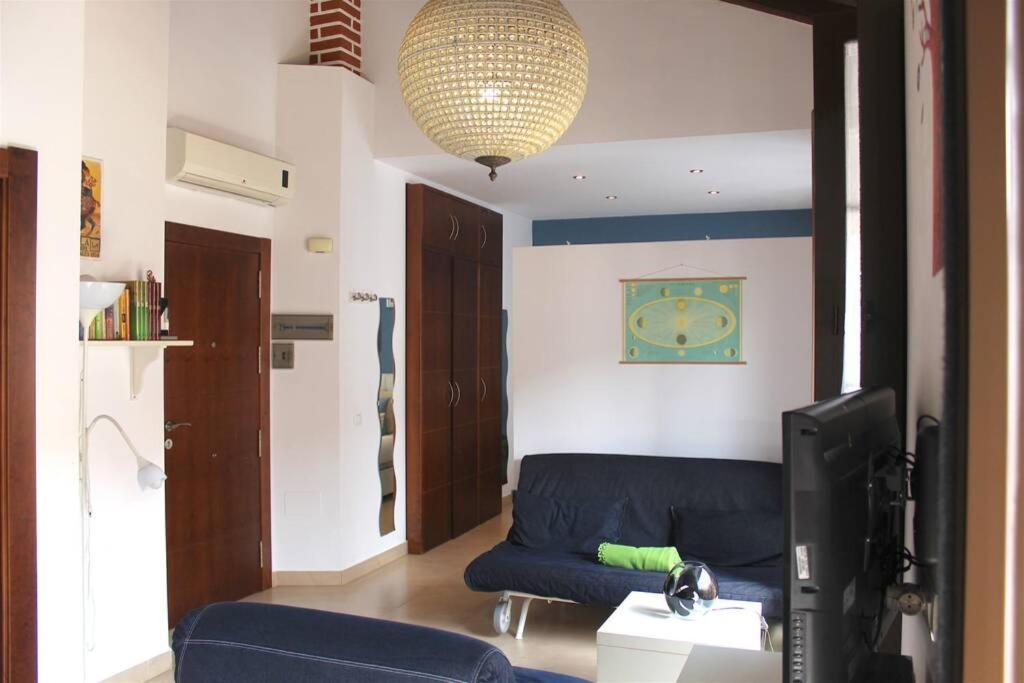 Good Vibes Rustic Downtown Alvarez Apartment Malaga Ngoại thất bức ảnh